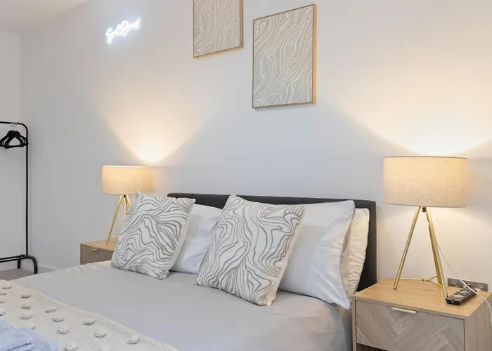 Apartment Centre - Gym Access - Fast Wifi - Sleeps 5