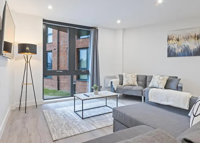 Centre - Gym Access - Fast Wifi - Sleeps 5 Apartment
