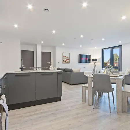 Elegant Flat - Sleeps 5 - Gym يورك