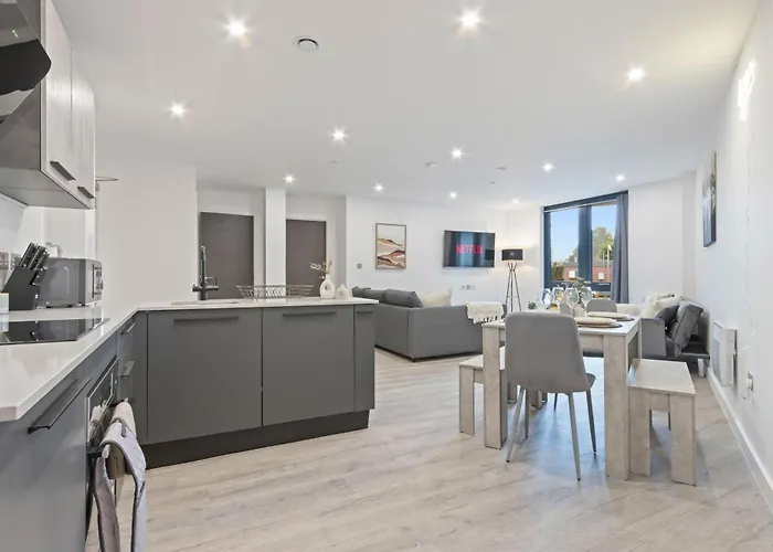 Centre - Gym Access - Fast Wifi - Sleeps 5 Йорк